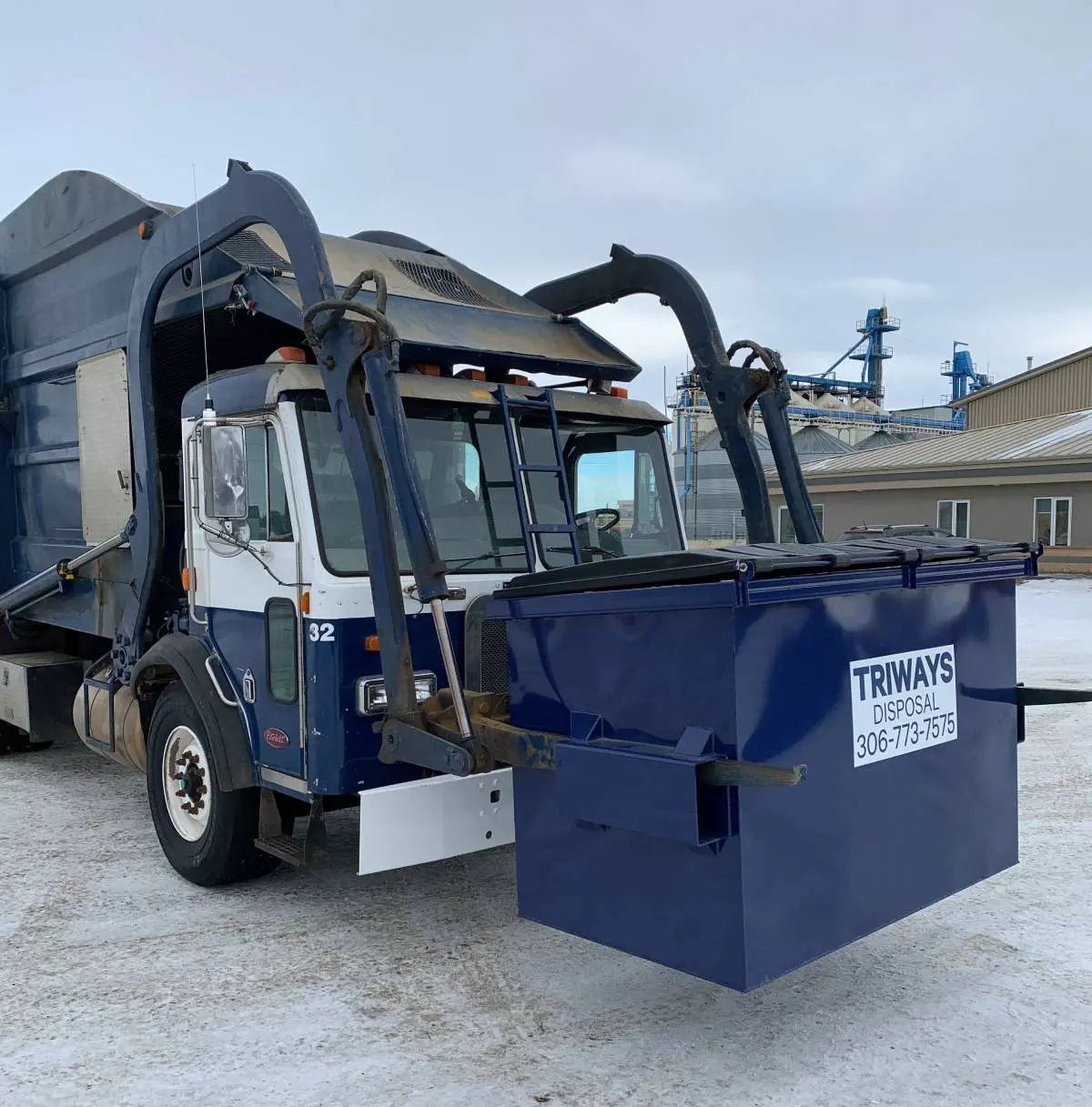Frontend Truck with bin Bin Rentals